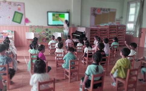 幼儿园教师的工作总结 幼儿园教师论文大班