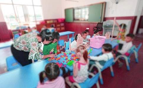 幼儿园大班第一学期班级工作总结 幼儿园大班第一学期班级工作总结游戏方面